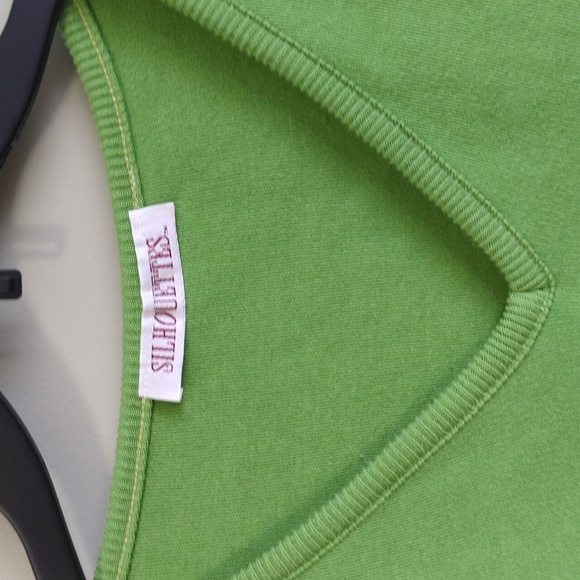 Green V-Neck Pullover Sweatshirt - Silhouettes - Size: 4X - Picture 2 of 3